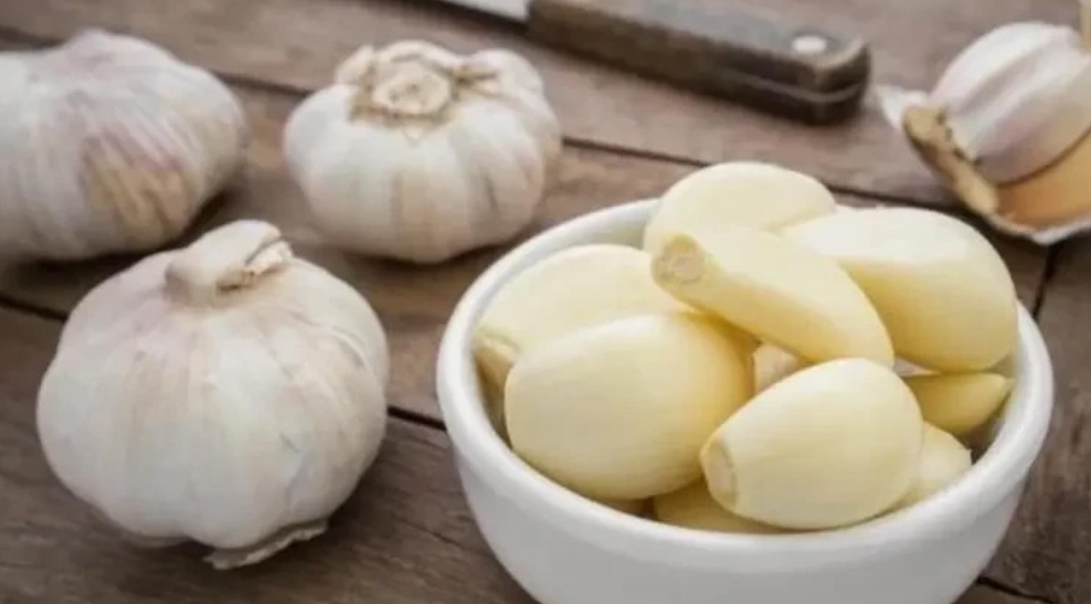 Garlic extract best for internal oral hygiene